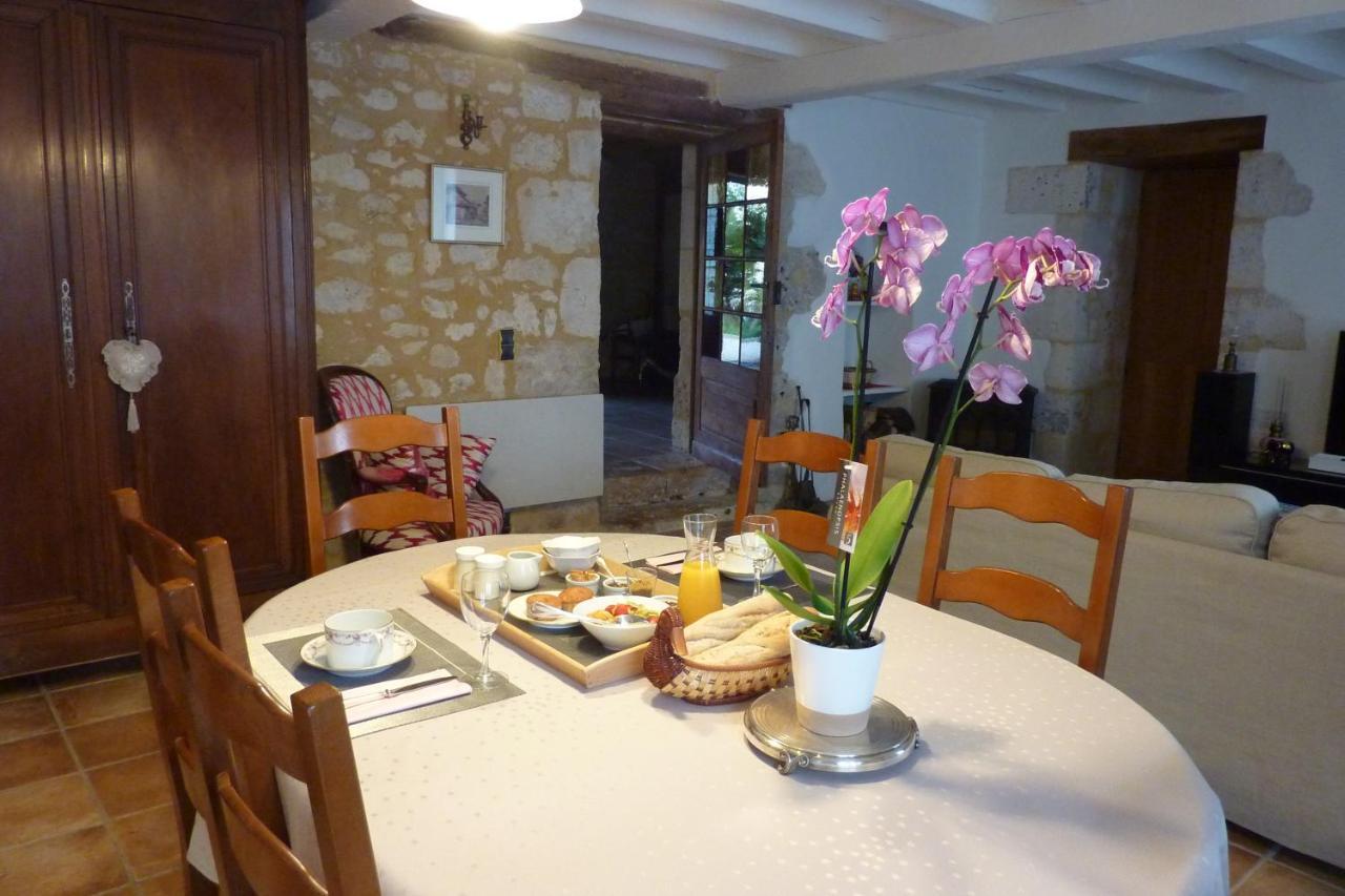 Chez Beatrice Et Gerard Bed and Breakfast Saint-Leon-d'Issigeac Exteriör bild